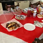 לינה וארוחת בוקר Cenzina