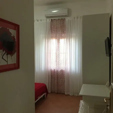 Cenzina Bed & Breakfast 3*