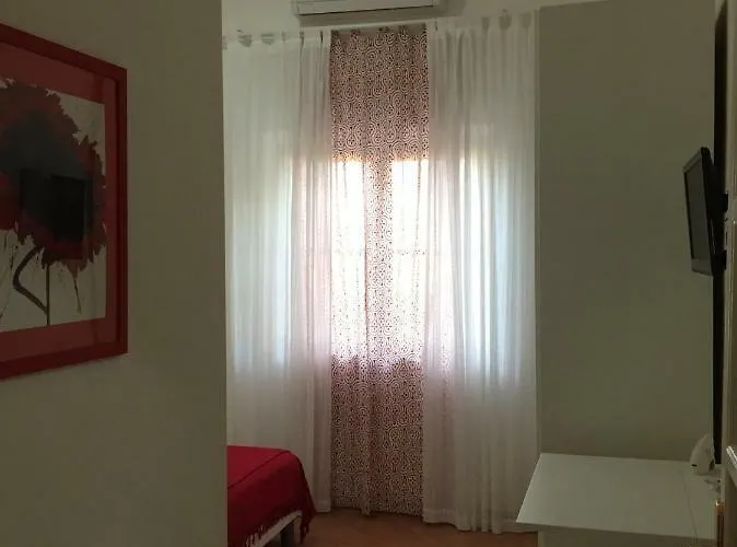 Cenzina Bed & Breakfast 3*